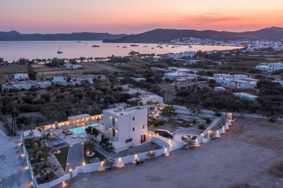 Villa in Milos